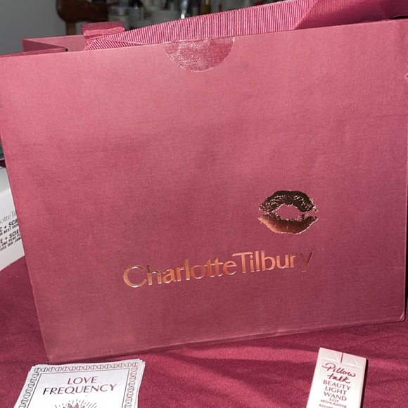 Charlotte Tilbury BEAUTY LIGHT WAND PILLOW TALK MEDIUM SET - Picture 13 of 16